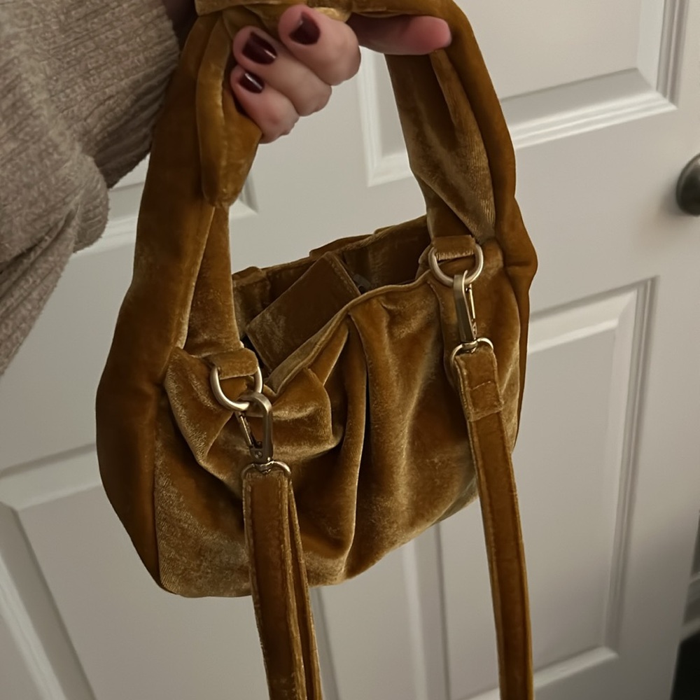 NWT Anthropologie Gold Velvet Bow Bag - Picture 5 of 5